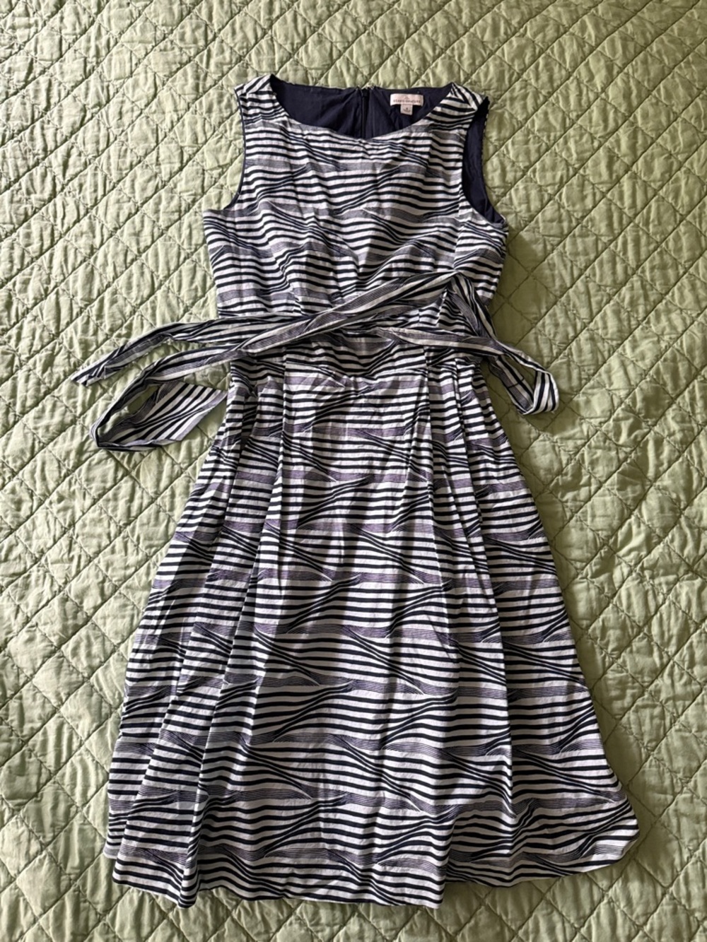 L.L. Bean Signature Striped Navy and White Sleeveless Fit-and-Flare Dress 4